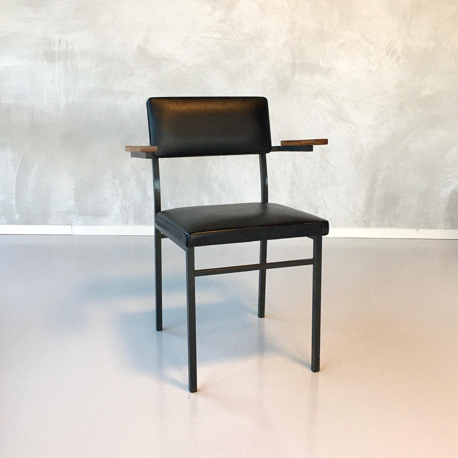 Strijk Design | Dé vintage stoelen specialist in